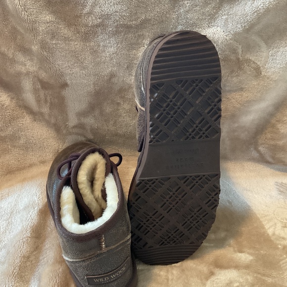 Men’s Ugg boot - Picture 3 of 3